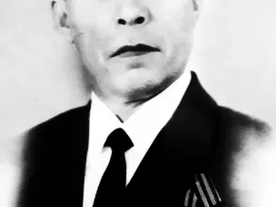 С фронта трудового на фронт военный. РОЖКОВ ВИКТОР ЯКОВЛЕВИЧ (1925-1993)